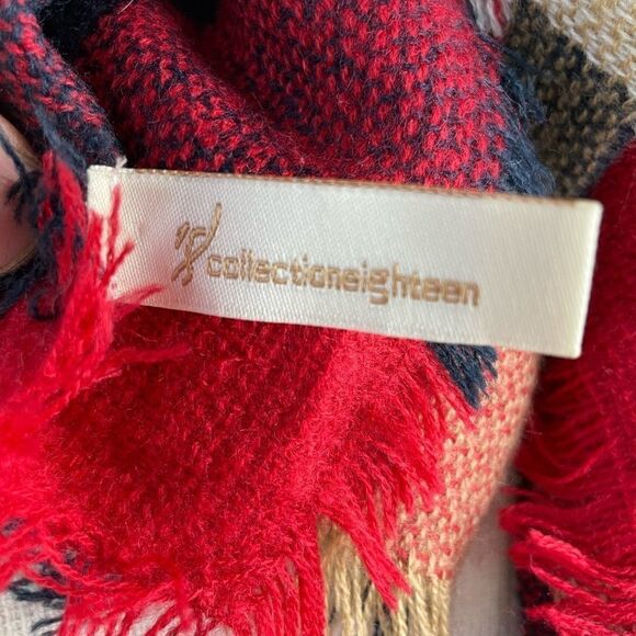 Collections Eighteen Plaid Scarf EUC - Picture 4 of 5